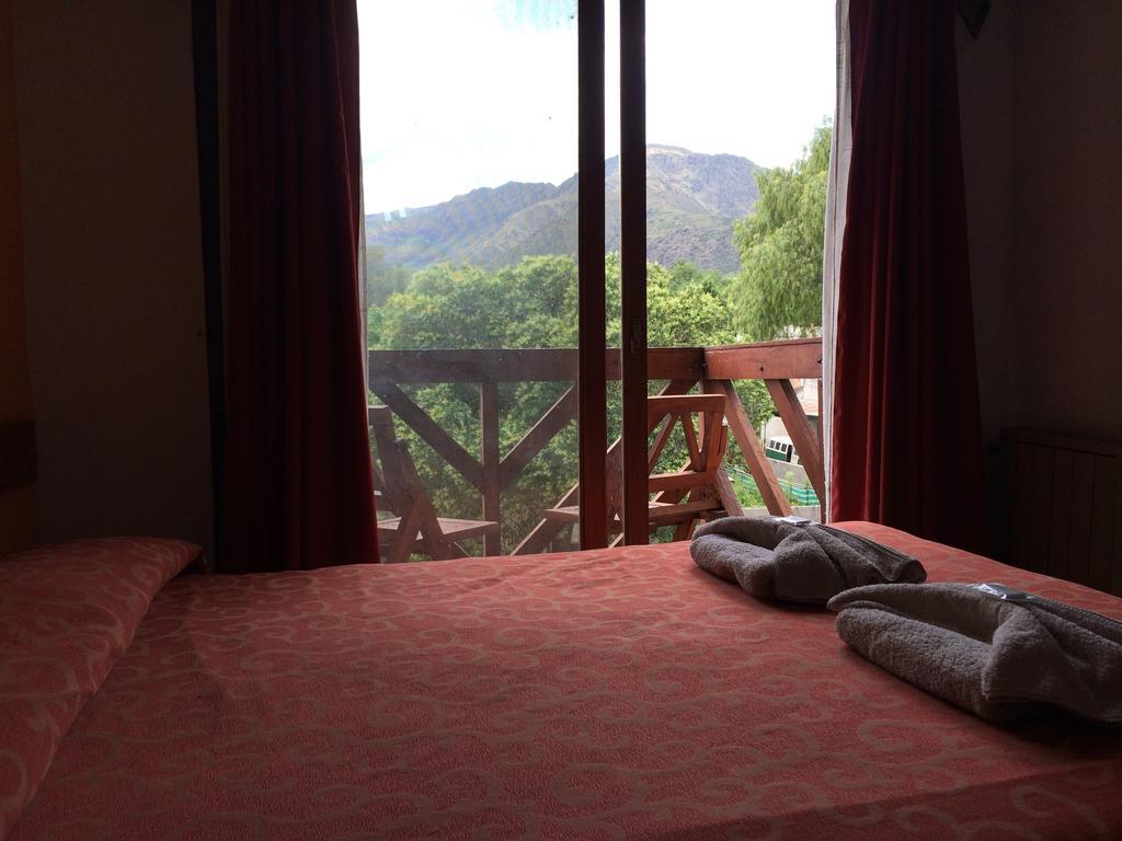 Kuntur Hotel Capilla del Monte Room photo
